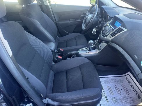 Used 2016 Chevrolet Cruze LT FWD image 10