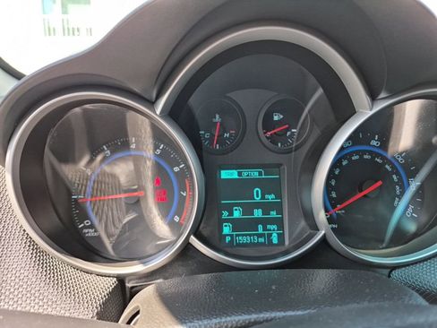 Used 2015 Chevrolet Cruze LT image 4