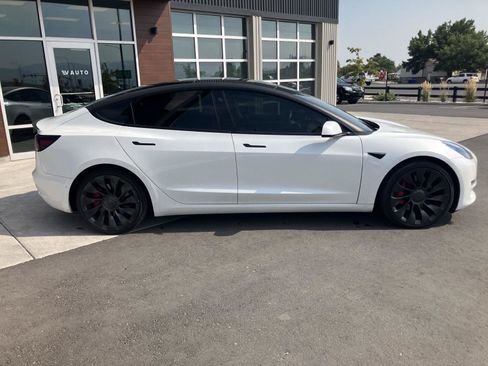 Used 2022 Tesla Model 3 Performance AWD/4WD image 9