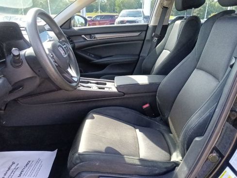 Used 2019 Honda Accord LX image 15