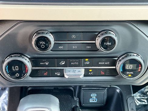 Used 2025 Ford Bronco Big Bend AWD/4WD image 16