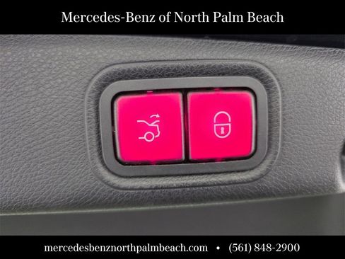 Used 2020 Mercedes-Benz E 350 4MATIC Sedan image 18