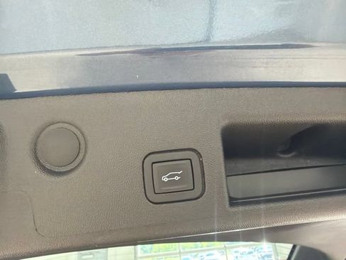 Certified 2024 Chevrolet Equinox LT AWD/4WD image 9