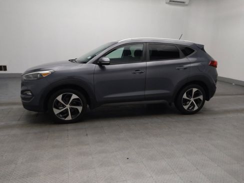 Used 2016 Hyundai Tucson Sport image 2
