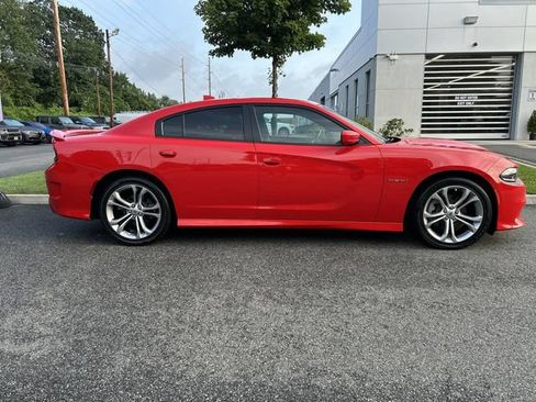 Used 2022 Dodge Charger R/T RWD image 9