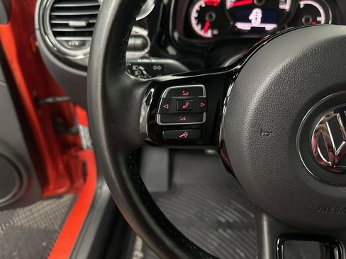 Used 2019 Volkswagen Beetle 2.0T S image 15