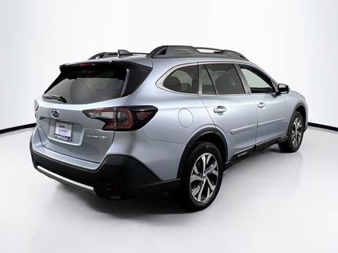 Used 2022 Subaru Outback Limited image 5