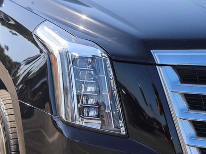 Used 2015 Cadillac Escalade Luxury