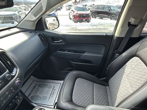 Used 2022 Chevrolet Colorado Z71 image 23