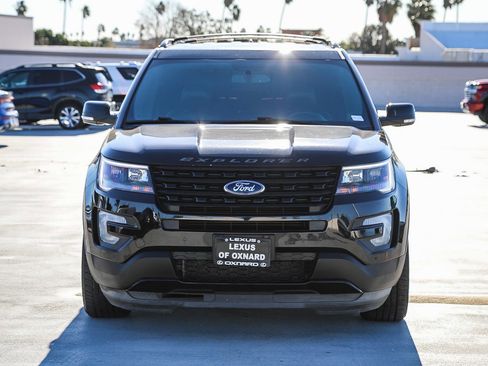 Used 2017 Ford Explorer Sport image 2
