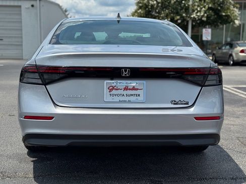 Used 2025 Honda Accord LX image 10