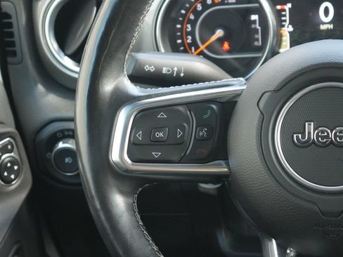Used 2018 Jeep Wrangler Unlimited Sahara w/ Cold Weather Group AWD/4WD image 16