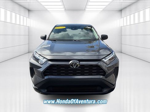 Used 2023 Toyota RAV4 LE FWD image 5