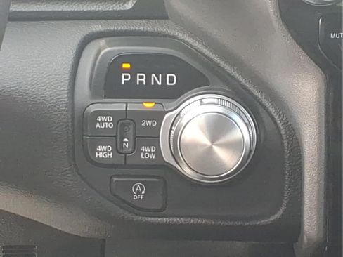 Used 2025 RAM 1500 Laramie AWD/4WD image 23