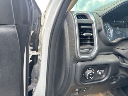 Used 2021 RAM 1500 Laramie AWD/4WD image 14
