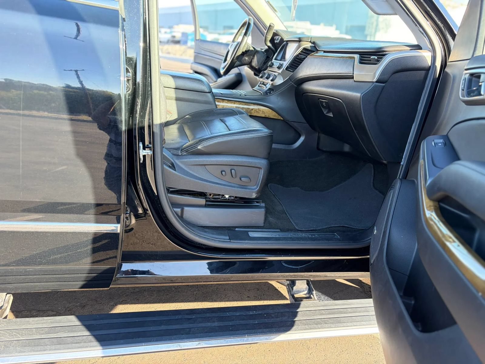 Used 2017 GMC Yukon Denali w/ Open Road Package RWD image 27
