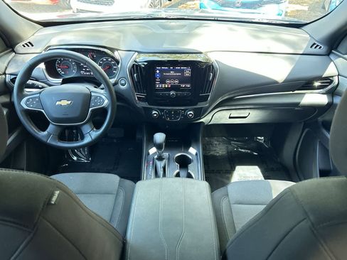 Used 2023 Chevrolet Traverse LT FWD image 15