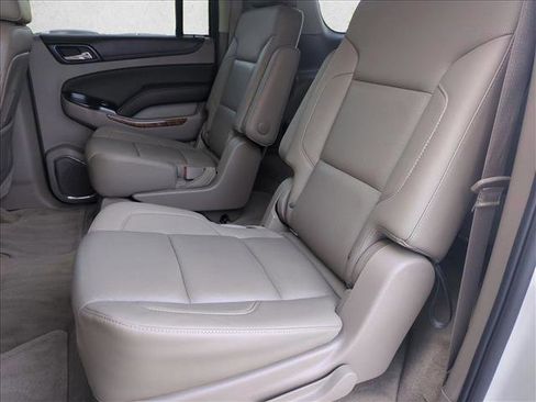 Used 2015 Chevrolet Suburban LTZ image 21