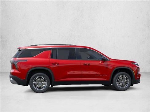 Used 2026 Chevrolet Traverse LT FWD image 6
