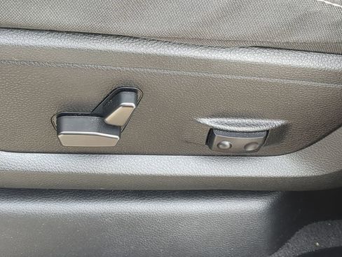 Used 2022 RAM 2500 Big Horn w/ Level C Equiment Group image 20