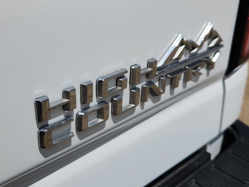 Used 2024 Chevrolet Silverado 3500 High Country w/ High Country Premium Package AWD/4WD image 19