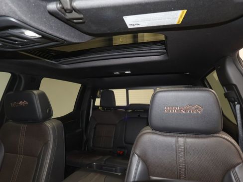 Used 2024 Chevrolet Silverado 1500 High Country AWD/4WD image 19