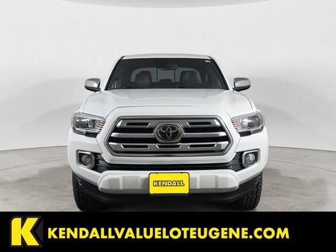 Used 2019 Toyota Tacoma Limited AWD/4WD image 8