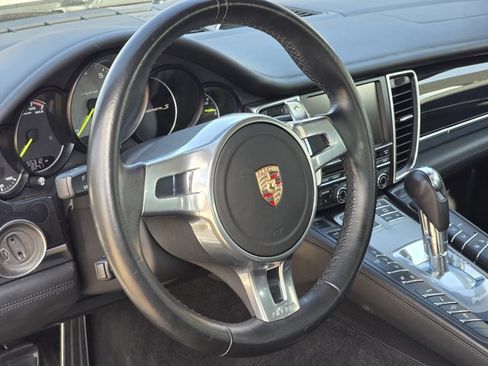 Used 2015 Porsche Panamera S image 13