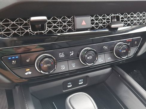 Certified 2025 Honda Accord Touring image 16
