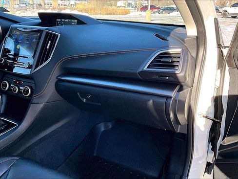 Used 2023 Subaru Crosstrek 2.5i Limited w/ Moonroof Package image 16