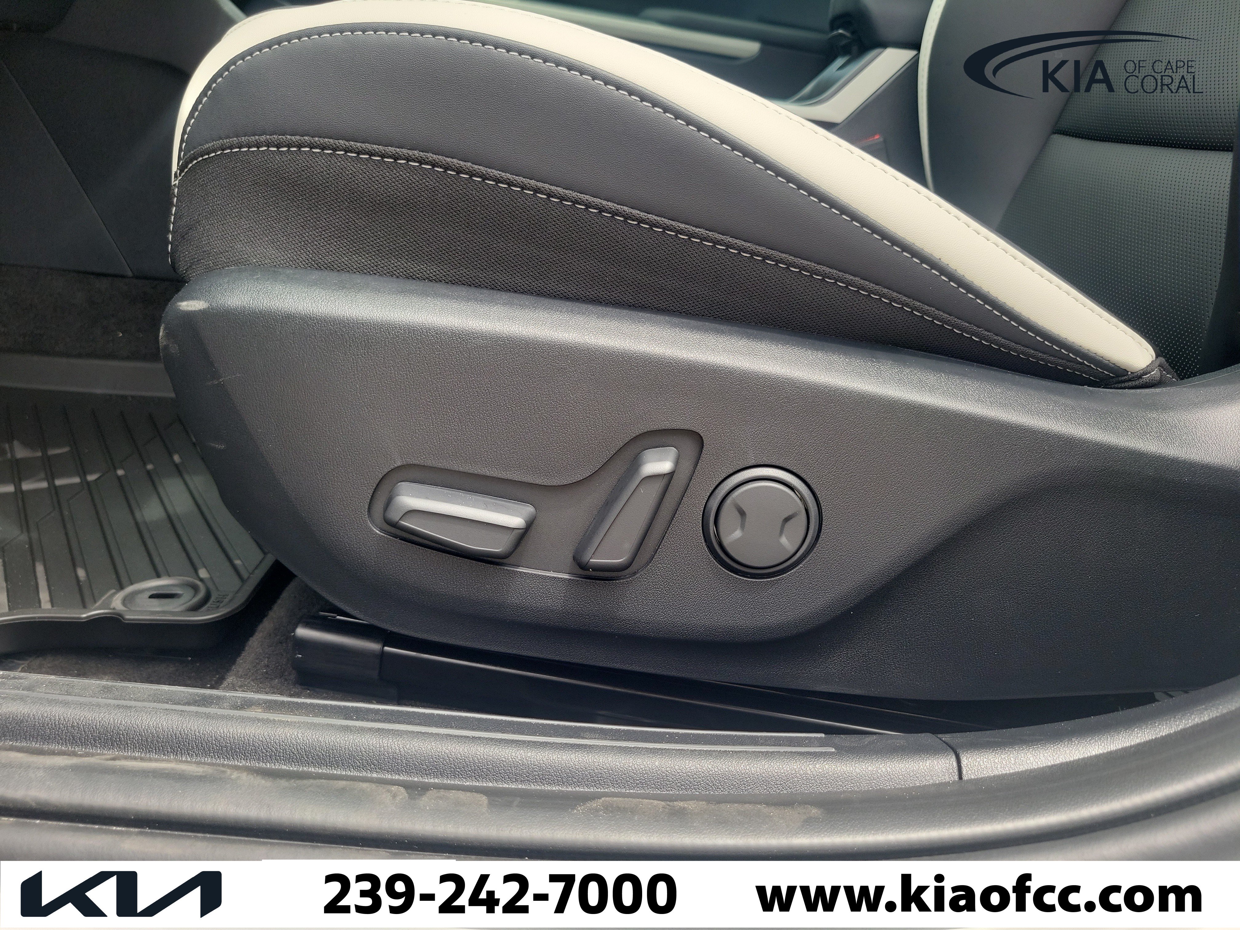 New 2026 Kia K4 GT-Line Turbo w/ GT-Line Premium Package FWD image 24