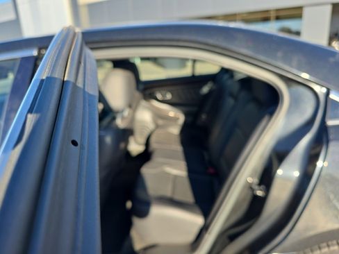 Used 2015 Ford Taurus Limited image 9