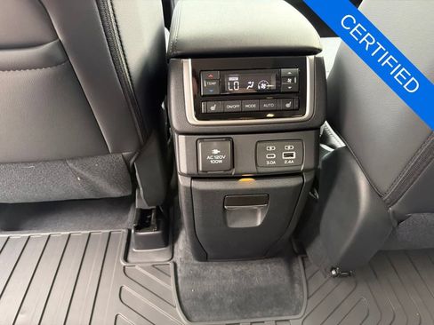 Certified 2026 Subaru Ascent Touring AWD/4WD image 24