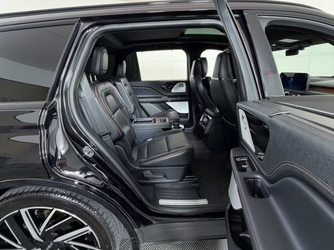 Used 2025 Lincoln Aviator Black Label w/ Jet Appearance Package AWD/4WD image 5