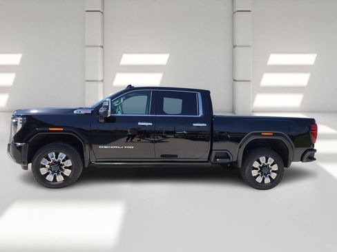 New 2025 GMC Sierra 3500 Denali w/ Denali Reserve Package image 4