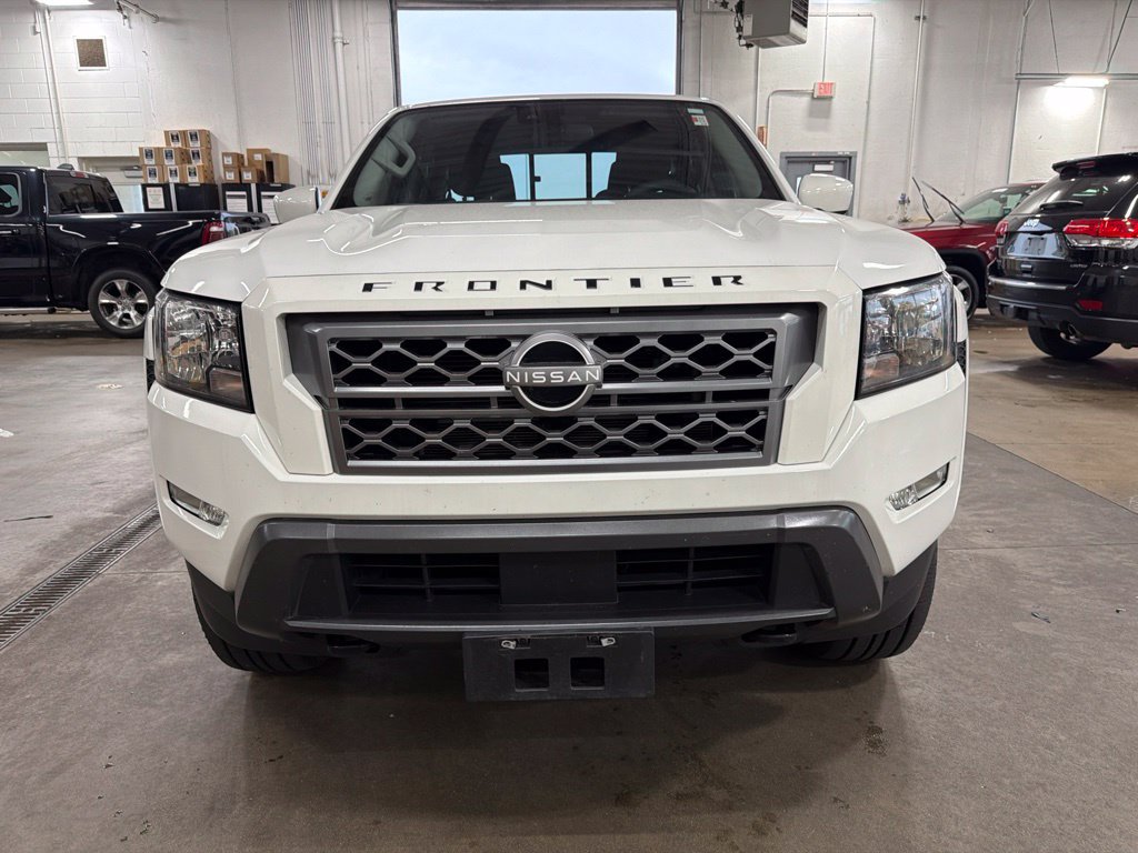 Used 2022 Nissan Frontier SV AWD/4WD image 1