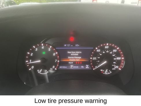 Used 2023 Nissan Frontier PRO-4X w/ Tow Package AWD/4WD image 26