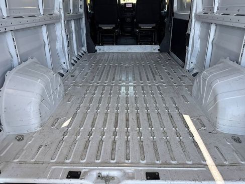 Used 2025 RAM ProMaster 2500 w/ Convenience Group FWD image 20