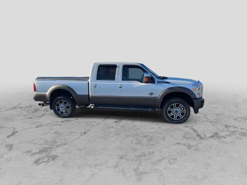 Used 2016 Ford F350 Platinum w/ Platinum Package image 9