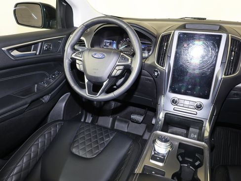 Used 2024 Ford Edge Titanium AWD/4WD image 9