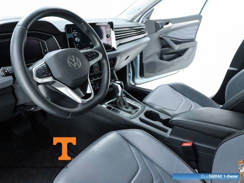 Used 2025 Volkswagen Jetta SEL image 19