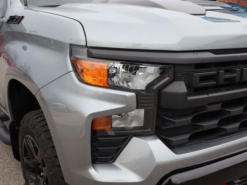 Used 2024 Chevrolet Silverado 1500 Custom Trail Boss w/ LPO, Dark Essentials Package image 2