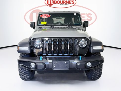 Used 2023 Jeep Wrangler Unlimited w/ Cold Weather Group AWD/4WD image 4
