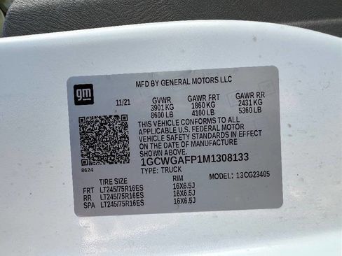 Used 2021 Chevrolet Express 2500 w/ Driver Convenience Package image 22