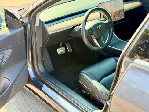 Used 2019 Tesla Model 3 Long Range image 12