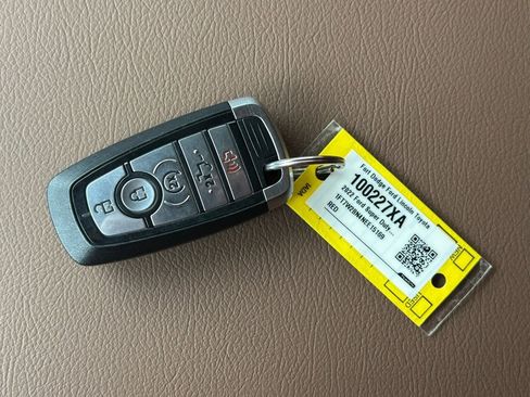 Certified 2022 Ford F250 Lariat w/ Lariat Ultimate Package image 40