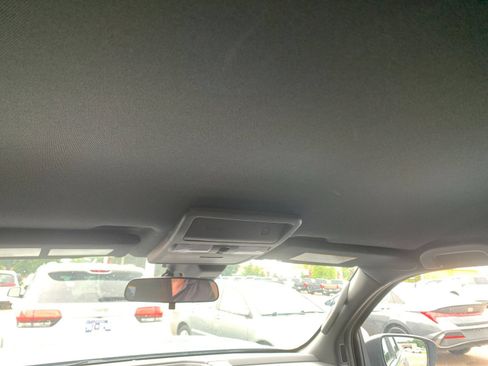 Used 2025 Nissan Frontier Pro-X RWD image 19