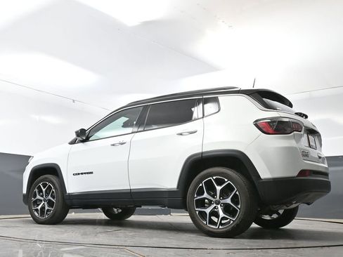 Used 2025 Jeep Compass Limited AWD/4WD image 54