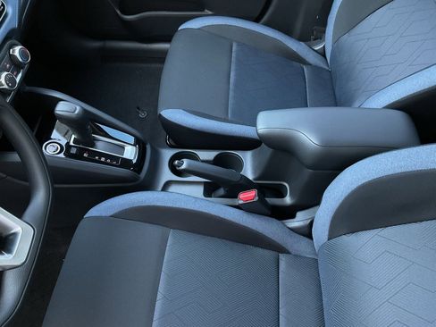 New 2025 Nissan Versa SV w/ Trunk Package image 29