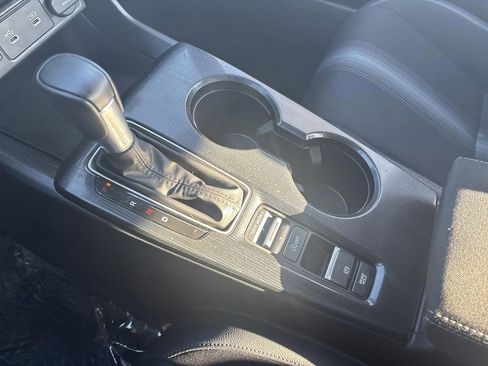 Used 2025 Honda Civic Sport image 19